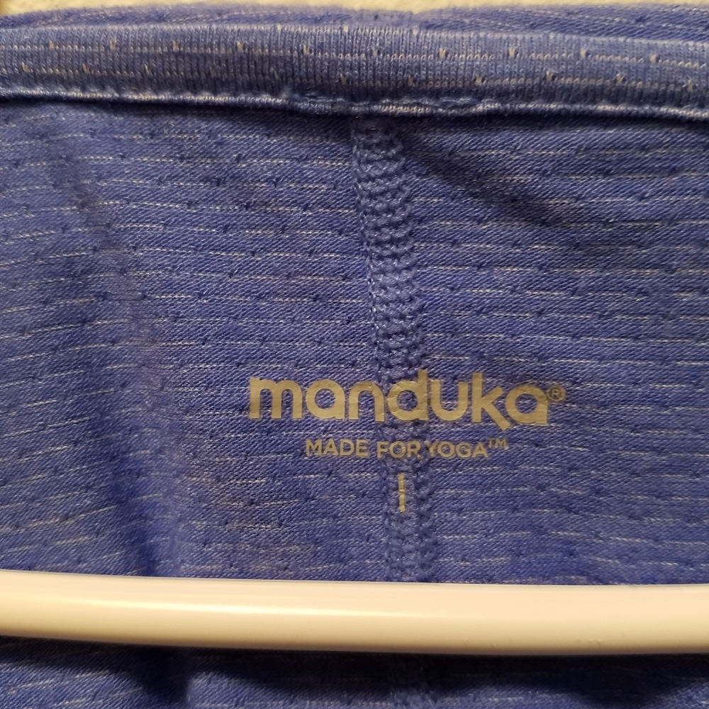 Manduka Womens size large purple yoga hoodie - Picture 3 of 3